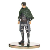 Figurine Attaque des Titans - Livaï debout - Anime Town