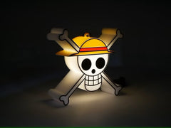Lampe tête de mort One Piece 9cm