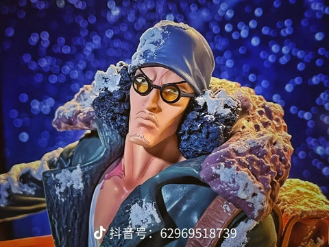 Figurine One Piece - Aokiji Kuzan "vélo"