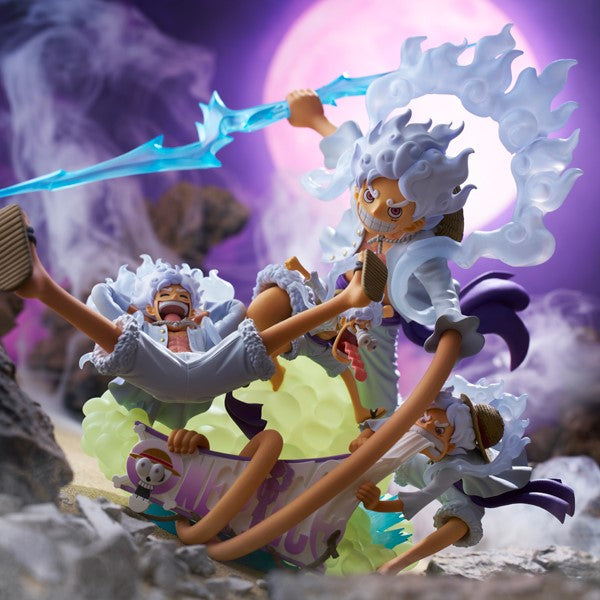 Figurine One Piece - Luffy gear 5 collector - Anime Town