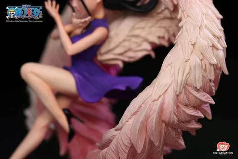 Figurine One Piece - Nico Robin ailé - Anime Town