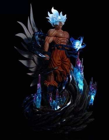 Figurine Dragon Ball Z - Goku Ultra Instinct - Anime Town