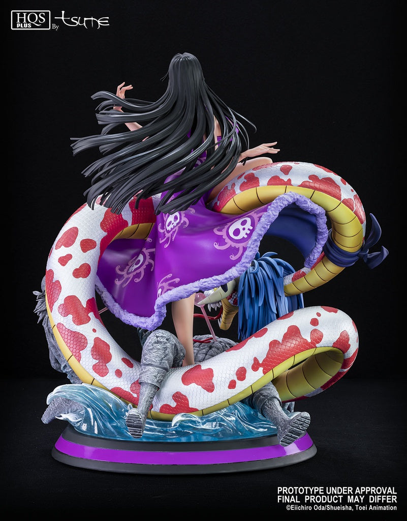Figurine One Piece - Boa Hancock Capitaine Corsaire - Anime Town