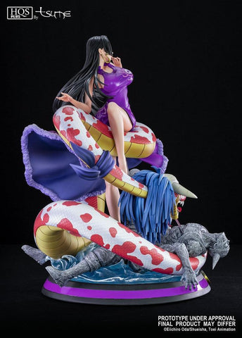 Figurine One Piece - Boa Hancock Capitaine Corsaire - Anime Town